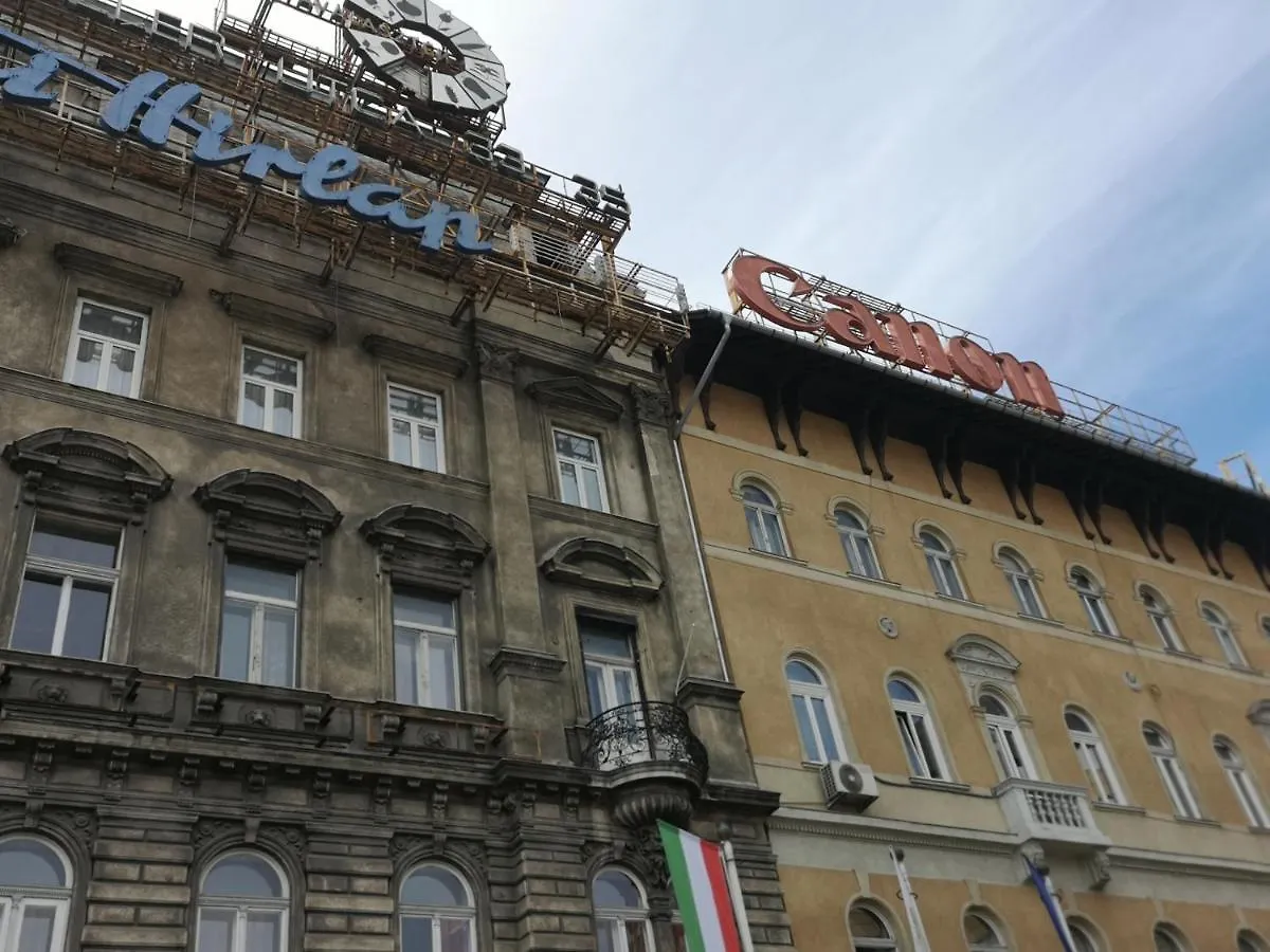 Locomotive Hostel Будапешт Венгрия
